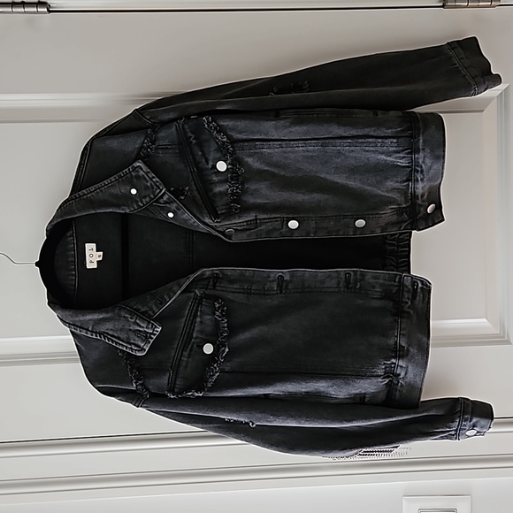 POL Distressed Rhinestone Denim Jacket - Picture 4 of 9